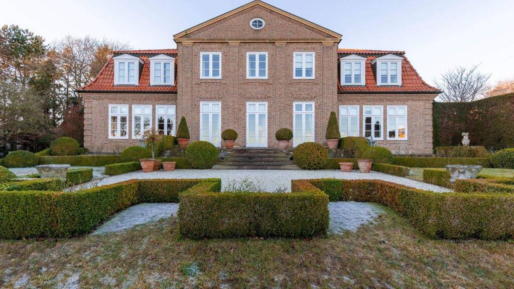 Immobilie zum Kauf 1.580.000 € 9 Zimmer 345 m² 2.851 m² Grundstück Preetz 24211