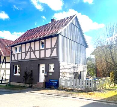 Haus zum Kauf 125.000 € 3,5 Zimmer 105 m² 209 m² Grundstück Bergfreiheit Bad Wildungen 34537