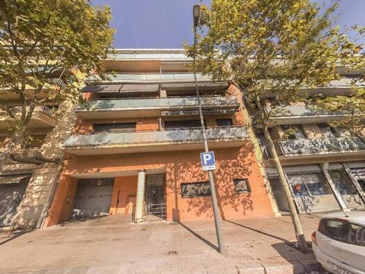 Außenstellplatz zum Kauf 12.000 € Barcelona 08027