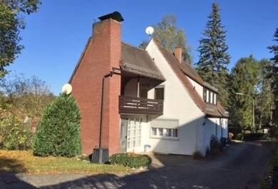 Einfamilienhaus zum Kauf 198.000 € 6 Zimmer 140 m² 2.328 m² Grundstück frei ab sofort Bronn Pegnitz 91257
