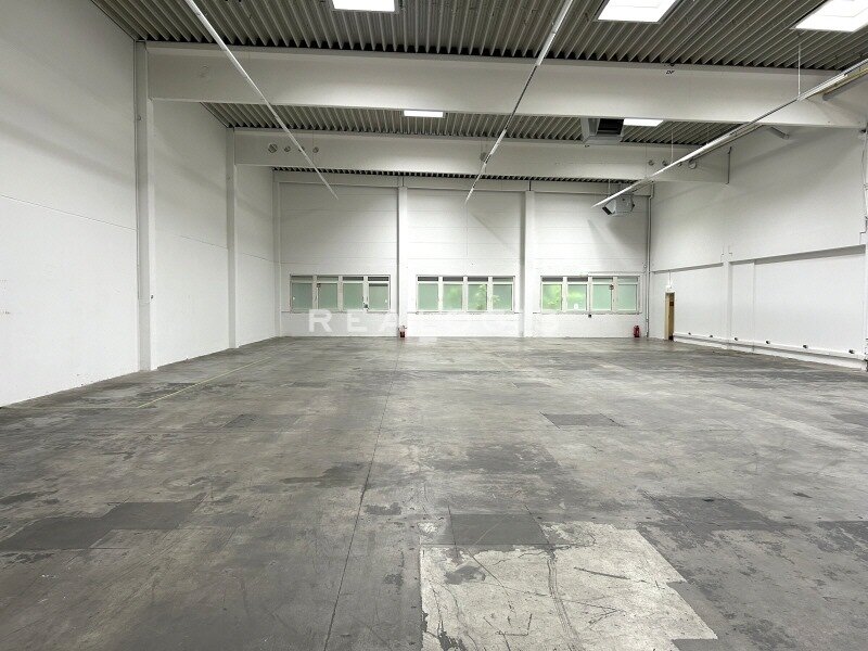 Halle/Industriefläche zur Miete provisionsfrei 7,50 € 850 m²<br/>Lagerfläche ab 641 m²<br/>Teilbarkeit Unterrath Düsseldorf 40468