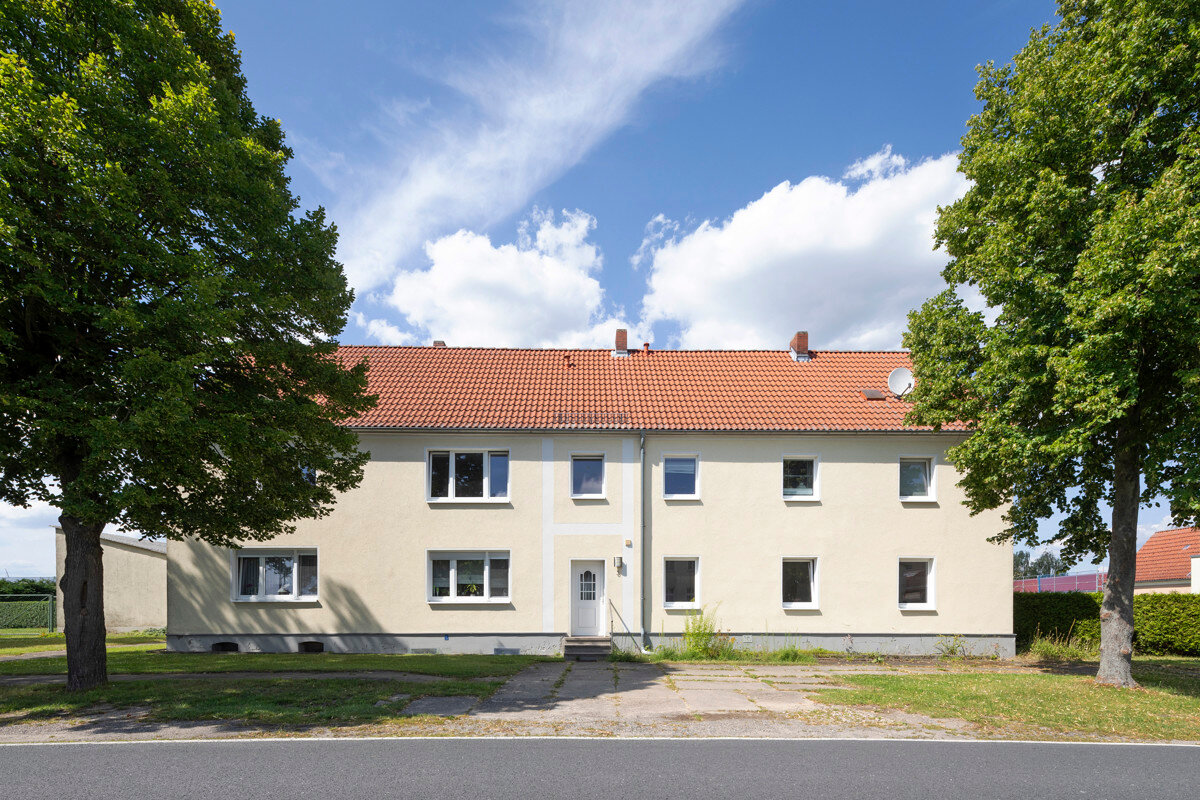 Mehrfamilienhaus zum Kauf 349.000 € 12 Zimmer 277,4 m²<br/>Wohnfläche 7.578 m²<br/>Grundstück Lichterfelde Niederer Fläming 14913