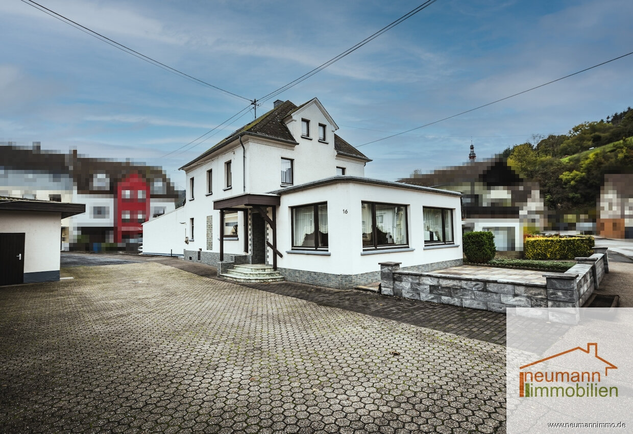 Haus zum Kauf 160.000 € 9 Zimmer 98,9 m²<br/>Wohnfläche 622 m²<br/>Grundstück Niederbreitbach Niederbreitbach 56589