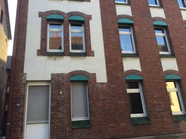 Wohnung zur Miete 840 € 2 Zimmer 72,7 m² 2. Geschoss frei ab 10.02.2026 Tarnowitzer Str. 4 Bad Cannstatt Stuttgart 70374
