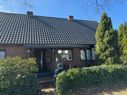 Einfamilienhaus zum Kauf 179.000 € 5 Zimmer 195 m² 5.898 m² Grundstück frei ab sofort Friedensstraße 4 Grebs Grebs-Niendorf 19294