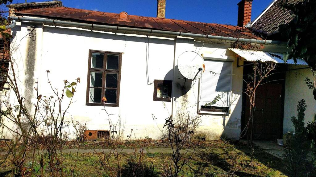 Einfamilienhaus zum Kauf 97.500 € 2 Zimmer 79 m² 2.392 m² Grundstück Badacsonytördemic