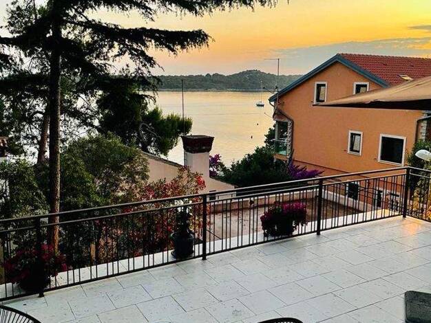 Villa zum Kauf 890.000 € 6 Zimmer 230 m² 1.088 m² Grundstück Mali Lošinj 51550