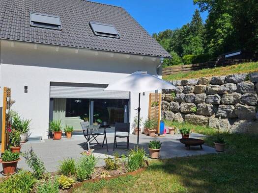 Doppelhaushälfte zur Miete 1.750 € 4,5 Zimmer 100 m² 1.034 m² Grundstück frei ab 01.11.2026 Bieringen Rottenburg am Neckar 72108