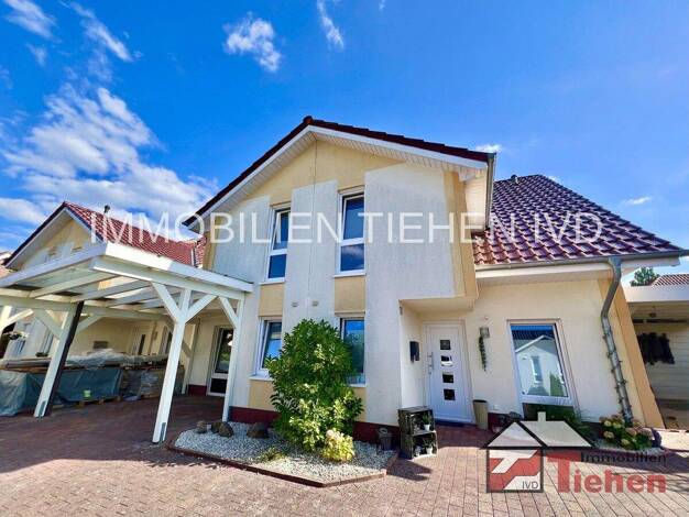 Reihenmittelhaus zum Kauf provisionsfrei 280.000 € 4,5 Zimmer 107,6 m² 127 m² Grundstück Haselünne 49740