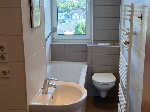 Wohnung zur Miete 330 € 3 Zimmer 57 m² 4. Geschoss Kieslerstraße 10 Zittau 02763