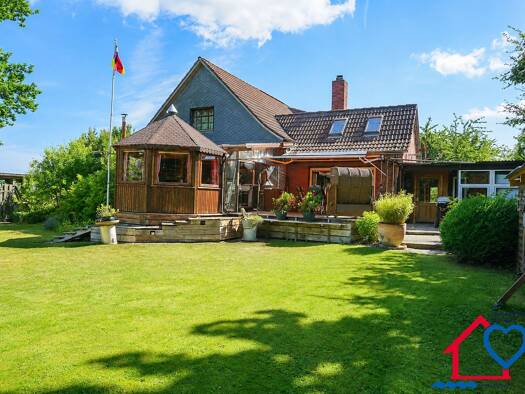 Haus zum Kauf 867.000 € 12 Zimmer 360 m² 1.000 m² Grundstück Schönberg Schönberg (Holstein) 24217