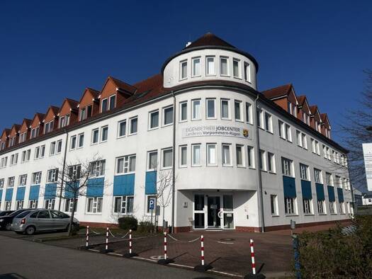 Bürofläche zur Miete 2.270 € 13 Zimmer 267 m² Bürofläche Bergen Bergen auf Rügen 18528