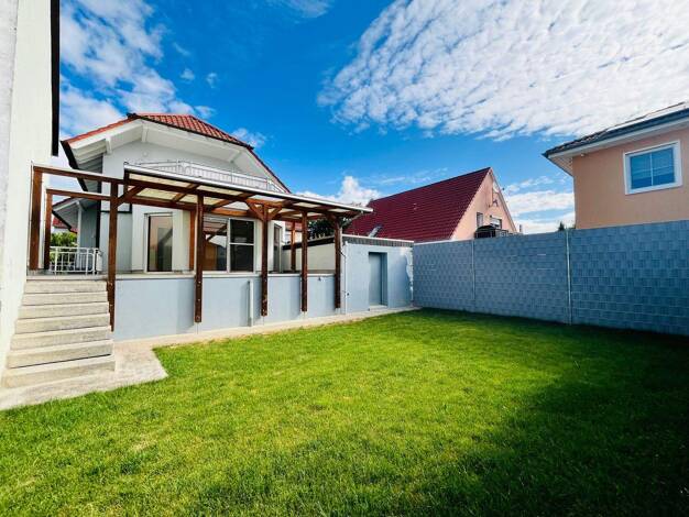 Einfamilienhaus zum Kauf 599.000 € 6 Zimmer 218,5 m² 322 m² Grundstück frei ab sofort Silbergasse xx Gondelsheim 75053