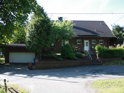 Einfamilienhaus zum Kauf 340.000 € 6 Zimmer 150 m² 613 m² Grundstück frei ab sofort Feudingen Bad Laasphe 57334