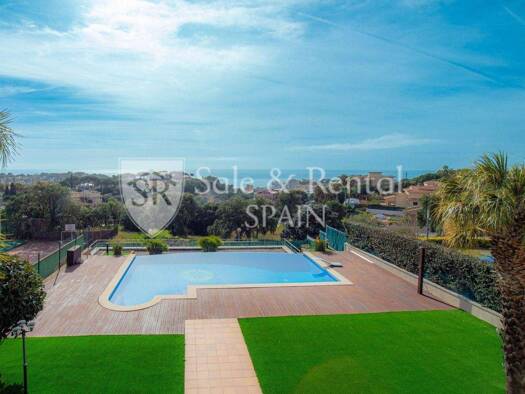 Haus zum Kauf 1.270.000 € 517 m² 872 m² Grundstück Lloret de Mar 17310