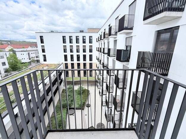 Wohnung zur Miete 730 € 1 Zimmer 21,3 m² 5. Geschoss frei ab 24.08.2026 Rosensteinstraße Nord Nord 70191