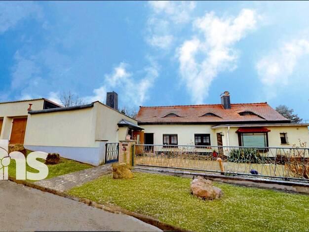 Einfamilienhaus zum Kauf provisionsfrei 155.000 € 4 Zimmer 145 m² 1.698 m² Grundstück Nebraer Weg 2 Querfurt Querfurt 06268