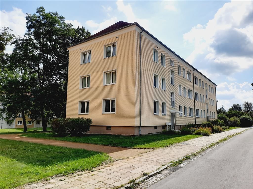 Wohnung zur Miete 385 € 3 Zimmer 63,8 m²<br/>Wohnfläche 2.<br/>Geschoss O.-Hurraß-Eck 2 Lauchhammer - Mitte Lauchhammer 01979