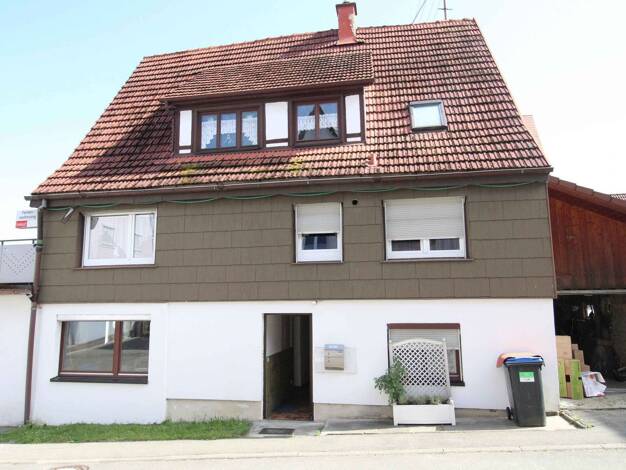 Einfamilienhaus zum Kauf 275.000 € 6 Zimmer 202,6 m² 224 m² Grundstück Ergenzingen Rottenburg am Neckar 72108