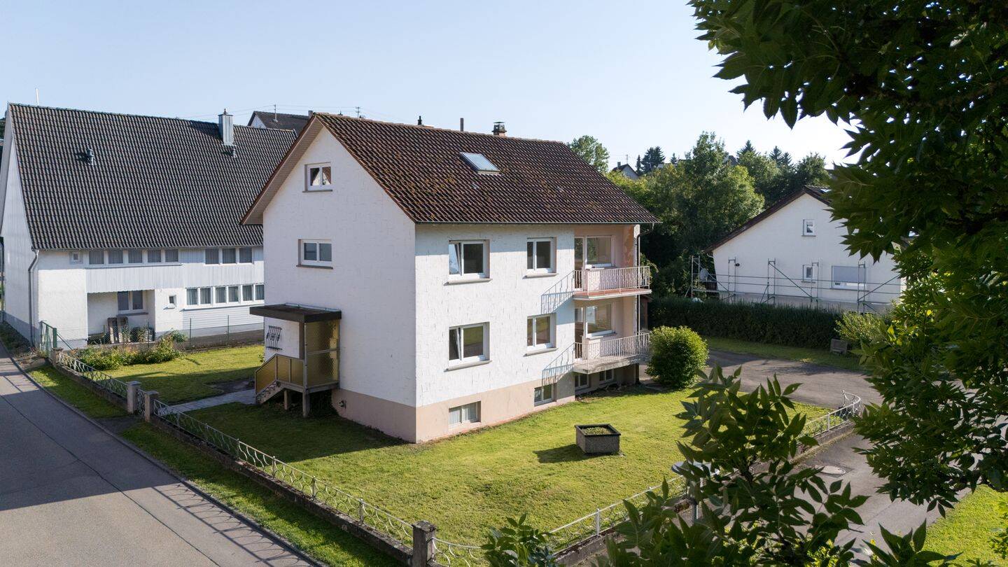 Immobilie in Deißlingen - Wohnglück am Neckar -  großzügiges Zweifamilienhaus in Bestlage - Bild 1