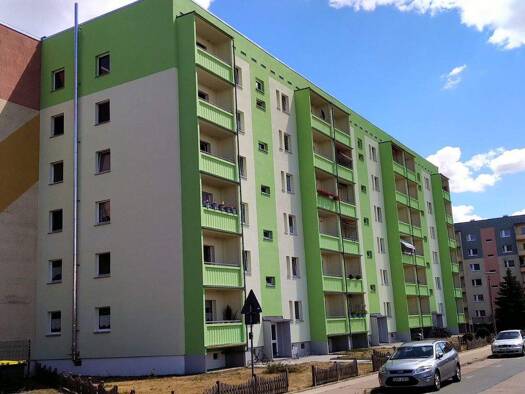 Wohnung zur Miete 400 € 4 Zimmer 77 m² 3. Geschoss Nikopoler Str.9 Zeithain 01619