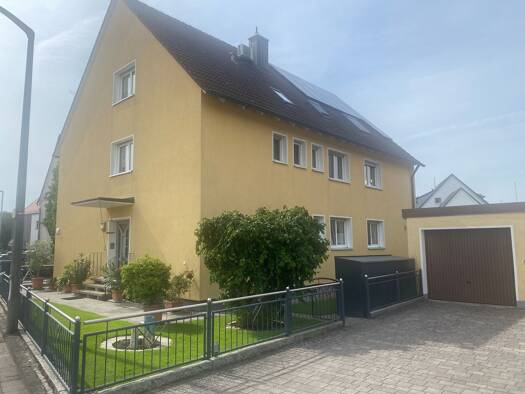 Wohnung zur Miete 1.250 € 5 Zimmer 108 m² Geschoss -1/3 frei ab 01.10.2026 Möhrendorf 91096