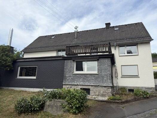 Einfamilienhaus zum Kauf 168.880 € 7 Zimmer 200 m² 1.182 m² Grundstück Sörth 57636