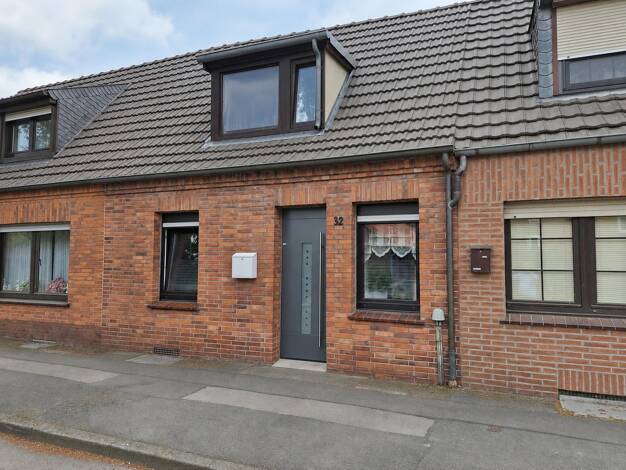 Reihenmittelhaus zum Kauf 189.000 € 4 Zimmer 80 m² 193 m² Grundstück Griethausen Kleve 47533