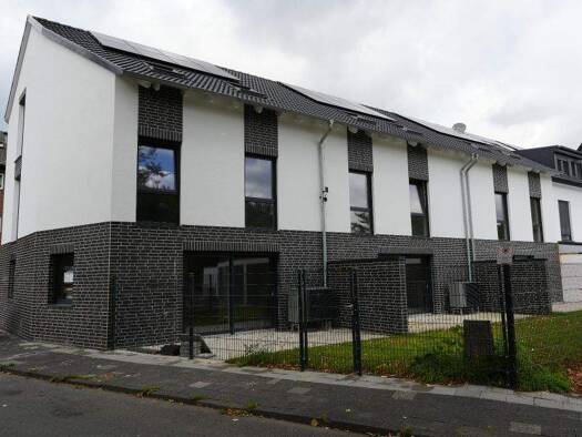 Einfamilienhaus zum Kauf - Erstbezug 475.000 € 6 Zimmer 180 m² 150 m² Grundstück frei ab sofort Stolze Schrey Strasse 2 Alt-Homberg Duisburg 47198