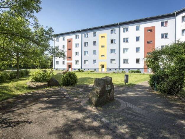 Wohnung zur Miete 271 € 1 Zimmer 39,3 m² 1. Geschoss frei ab 01.04.2026 Scharnhorstring 51 Neu Olvenstedt Magdeburg 39130