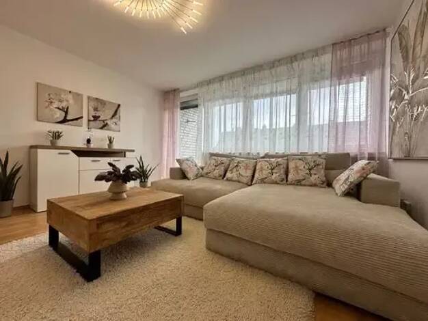 Wohnung zum Kauf provisionsfrei 299.970 € 3 Zimmer 87 m² Geschoss 2/3 frei ab sofort Laufamholz Östliche Außenstadt 90482