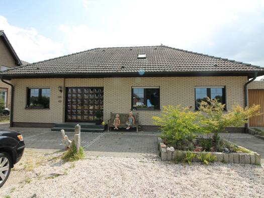 Mehrfamilienhaus zum Kauf 550.000 € 7 Zimmer 257 m² 1.399 m² Grundstück Kirchstrasse 114 Ossenberg Rheinberg 47495