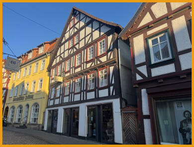 Haus zum Kauf provisionsfrei 329.000 € 12 Zimmer 650 m² 471 m² Grundstück Alsfeld Alsfeld 36304