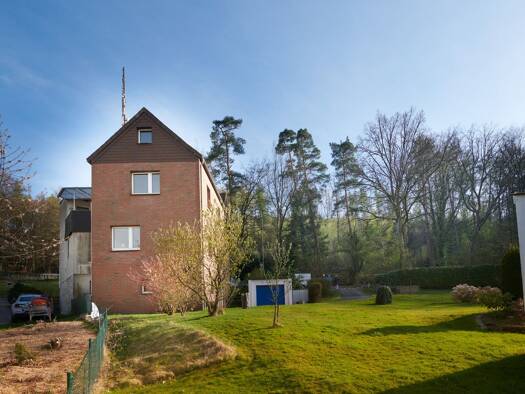 Mehrfamilienhaus zum Kauf 425.000 € 6 Zimmer 200 m² 1.150 m² Grundstück Hiddesen Detmold / Hiddesen 32760