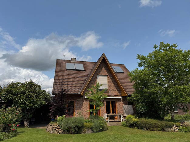 Einfamilienhaus zum Kauf provisionsfrei 615.000 € 7 Zimmer 180 m² 970 m² Grundstück frei ab 01.11.2025 Lutzhorn 25355