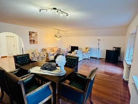 Wohnung zum Kauf 299.000 € 4 Zimmer 140 m² 2. Geschoss frei ab sofort Thermalbadstraße 16 Bad Griesbach Bad Griesbach i.Rottal 94086