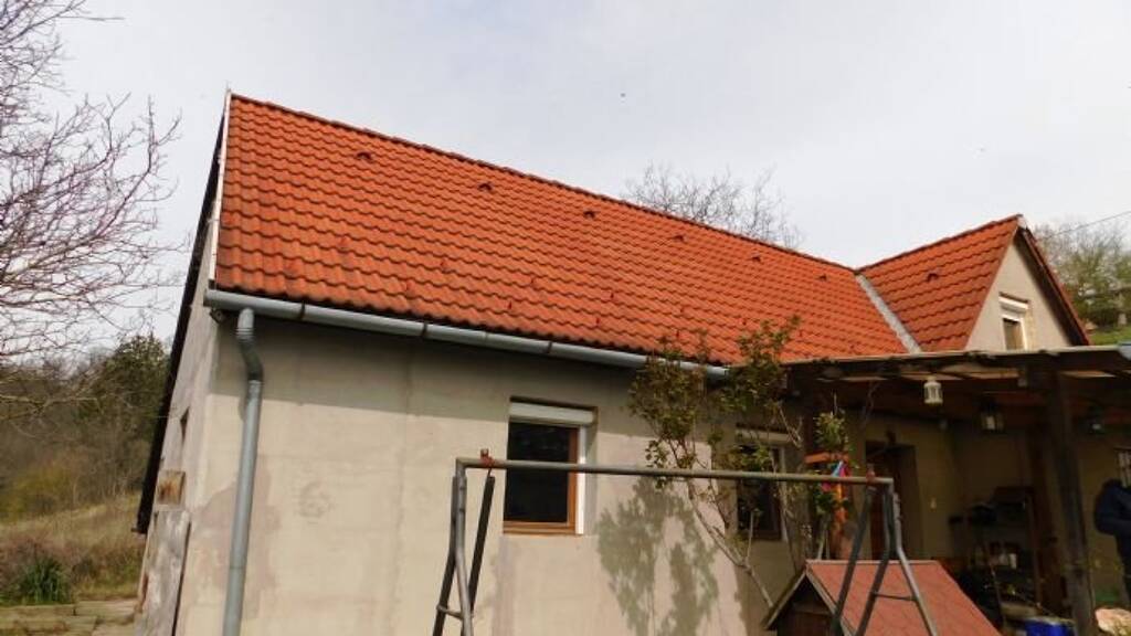 Einfamilienhaus zum Kauf 205.000 € 4 Zimmer 140 m² 3.066 m² Grundstück frei ab sofort Balatonszolos 8230