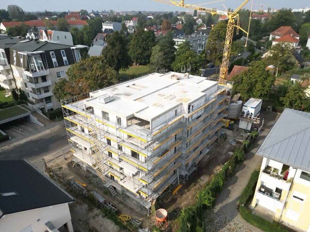 Property thumbnail 12