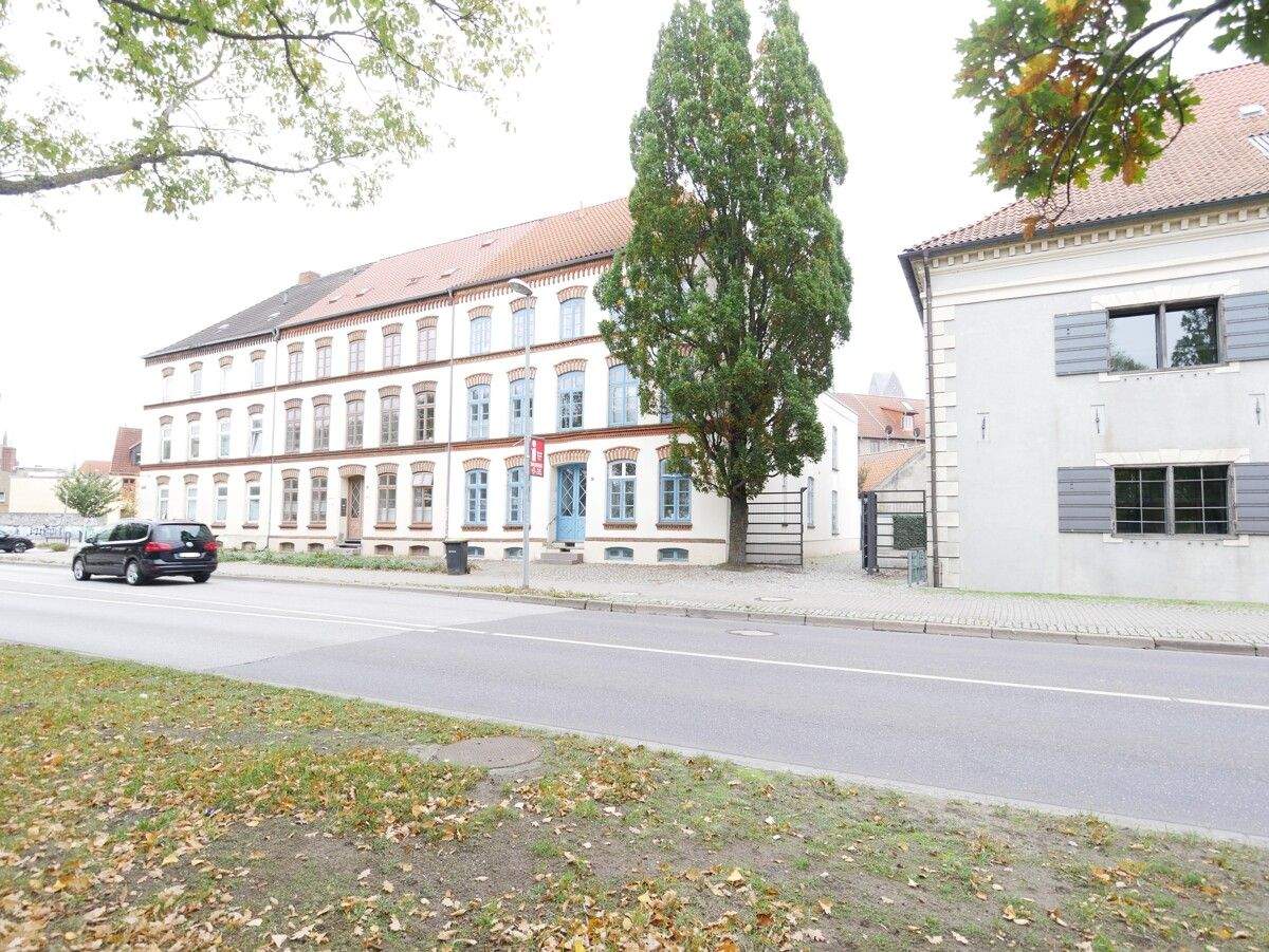 Mehrfamilienhaus zum Kauf - Ansicht 2