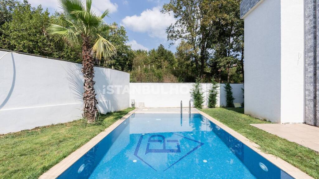 Einfamilienhaus zum Kauf 467.000 € 5 Zimmer 265 m² 2.500 m² Grundstück Istanbul 34983