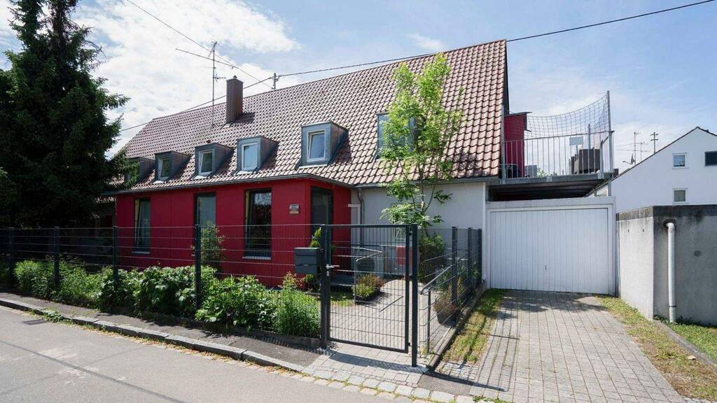 Mehrfamilienhaus zum Kauf als Kapitalanlage geeignet 1.500.000 € 12 Zimmer 515,6 m² 619 m² Grundstück Firnhaberau Augsburg 86169