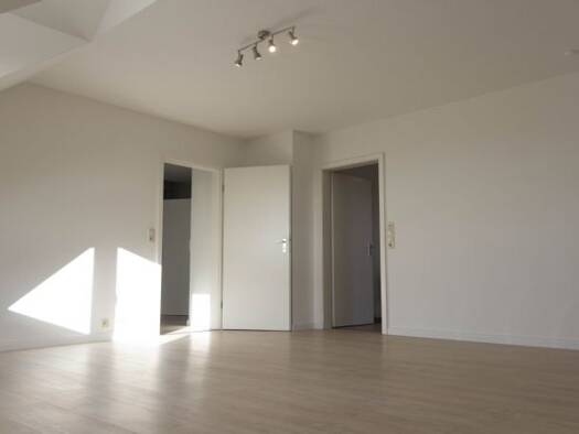 Maisonette zur Miete 985 € 4 Zimmer 95 m² Geschoss -1/2 frei ab sofort Hambach Dittelbrunn 97456