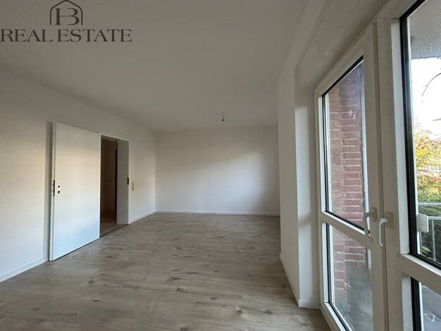 Wohnung zur Miete 523 € 3 Zimmer 80,7 m² Lehrter Straße 10 Staßfurt 39418