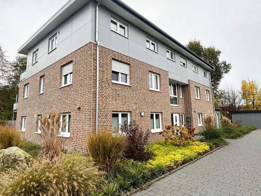 Wohnung zur Miete 995 € 2 Zimmer 87,3 m² Geschoss 2/2 frei ab 15.12.2026 Stade Stade 21680