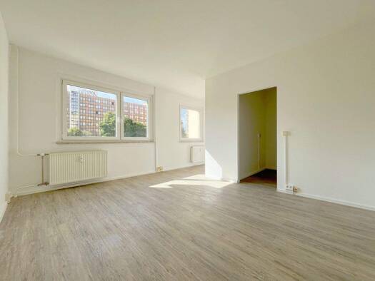 Wohnung zur Miete 180 € 1 Zimmer 35 m² Geschoss 1/10 frei ab sofort Moseler Straße Pölbitz Zwickau 08058
