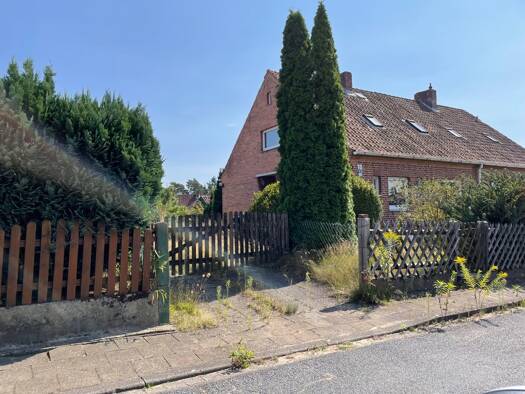 Doppelhaushälfte zum Kauf 58.000 € 4 Zimmer 86 m² 887 m² Grundstück Unterlüß 29345