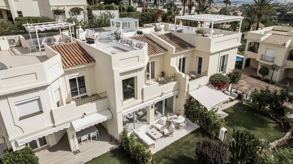 Stadthaus zum Kauf 1.195.000 € 4 Zimmer 242 m² Benahavis 29679