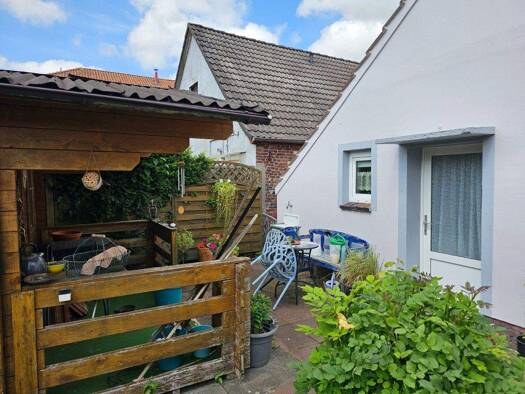 Einfamilienhaus zum Kauf 145.000 € 3 Zimmer 94 m² 435 m² Grundstück Neustadtgödens Sande 26452