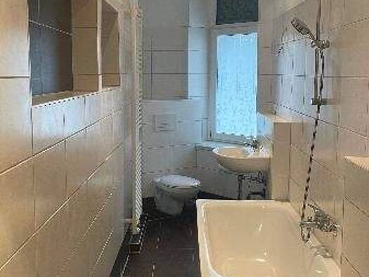 Wohnung zur Miete 319 € 3 Zimmer 63,9 m² Bernsdorf Chemnitz 09126