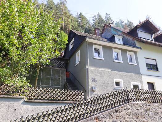 Reihenendhaus zum Kauf 39.000 € 4 Zimmer 75 m² 300 m² Grundstück frei ab sofort Ludwigsstadt Ludwigsstadt 96337
